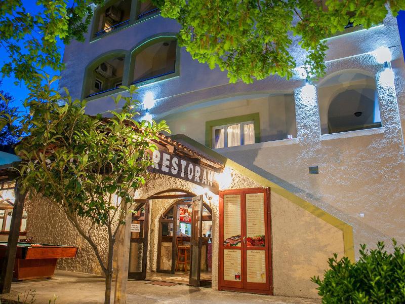 فندق Pansion Nobel Petrovac المظهر الخارجي الصورة